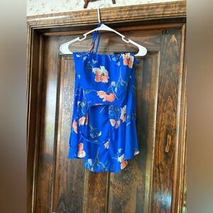 Lulus Tie back dress